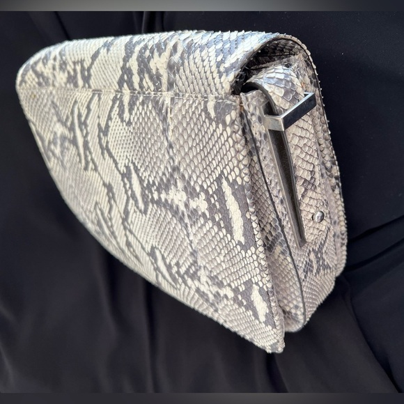 New Cape Cobra Beirut Saddle Bag, Genuine Natural Python - Picture 6 of 16